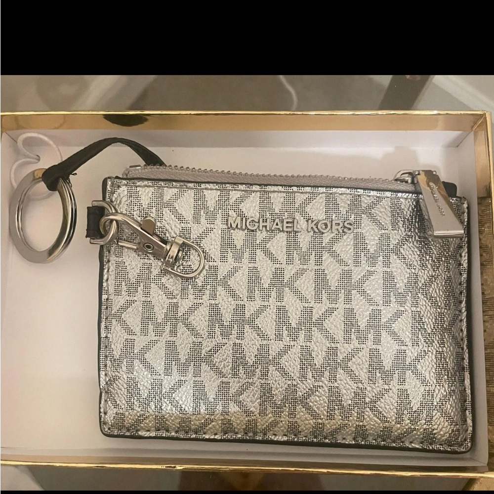 Michael Kors wristlet